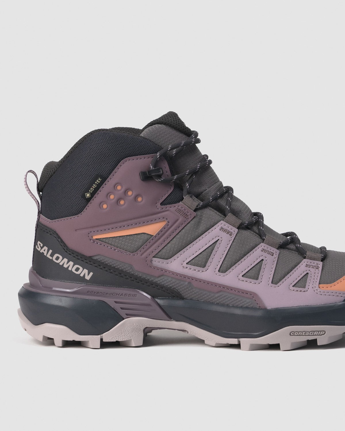 Back detail showing mid-cut ankle height and pull tab on Salomon X Ultra 360 GTX
