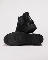 Women's Aetrex Kaylee Arch Support Chelsea Boot in Black Leather