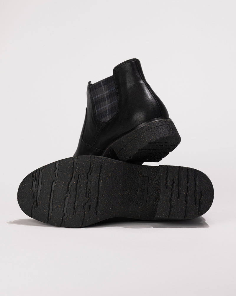 Women's Aetrex Kaylee Arch Support Chelsea Boot in Black Leather
