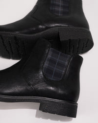 Women's Aetrex Kaylee Arch Support Chelsea Boot in Black Leather