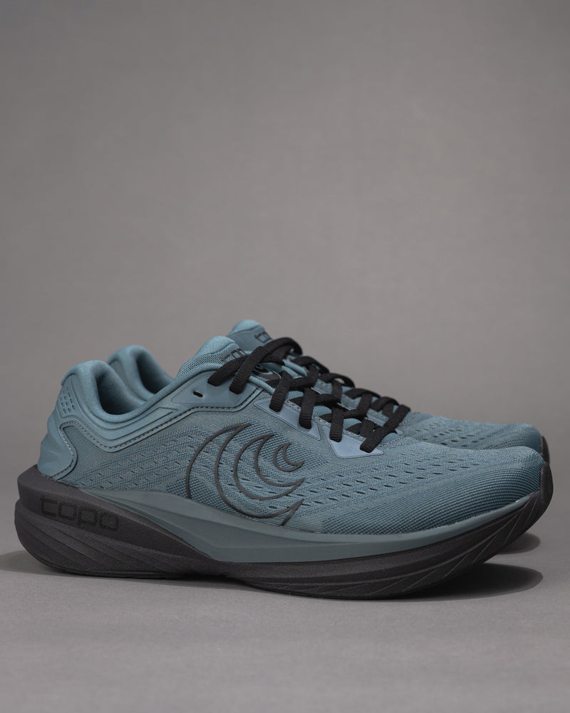 Men’s Topo Phantom 4 Cushioned Running Shoe in Stone/Black, 5mm heel-to-toe drop