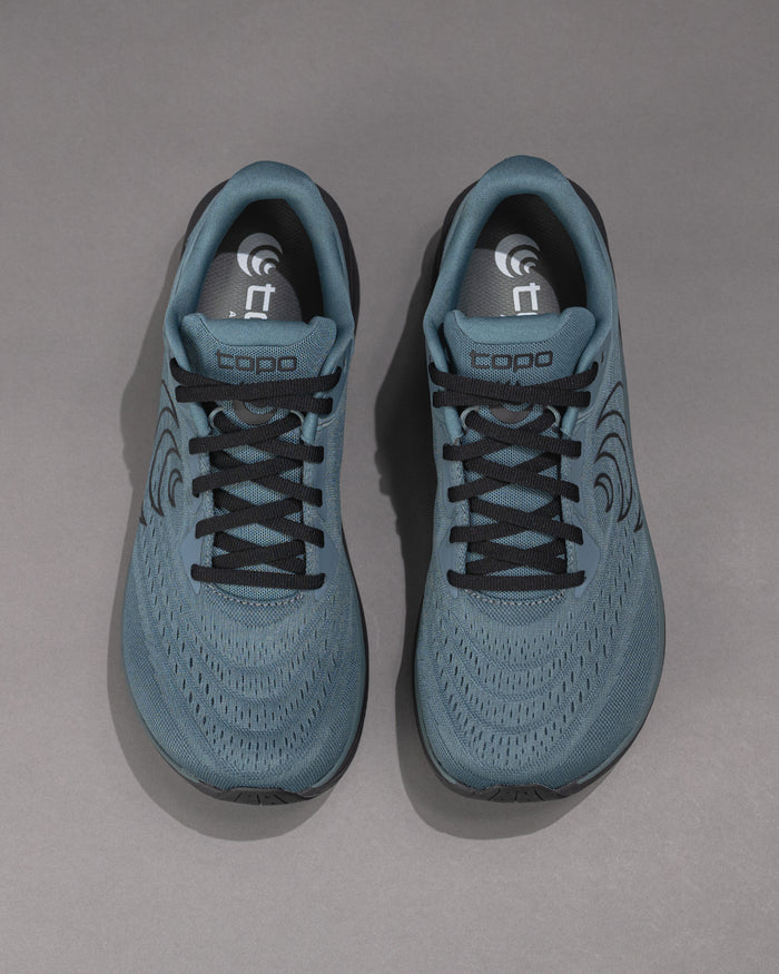 Men’s Topo Phantom 4 Cushioned Running Shoe in Stone/Black, 5mm heel-to-toe drop