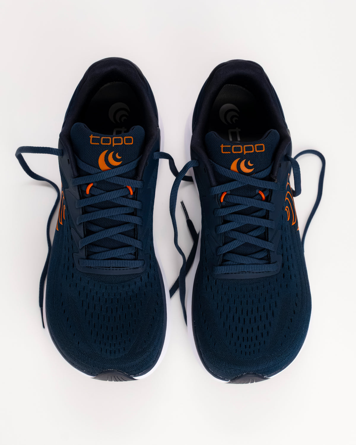 The Atmos 2 is the softest ride in the Topo lineup, built for those high-mileage days where comfort is the only thing that matters. This second-generation model features an even deeper bed of upgraded ZipFoam™, providing a plush, energetic feel that doesn't pack out over time. While many max-cushion shoes can feel clunky, the Atmos 2 uses a refined rocker geometry to keep your stride feeling smooth and fluid from heel-strike to toe-off.