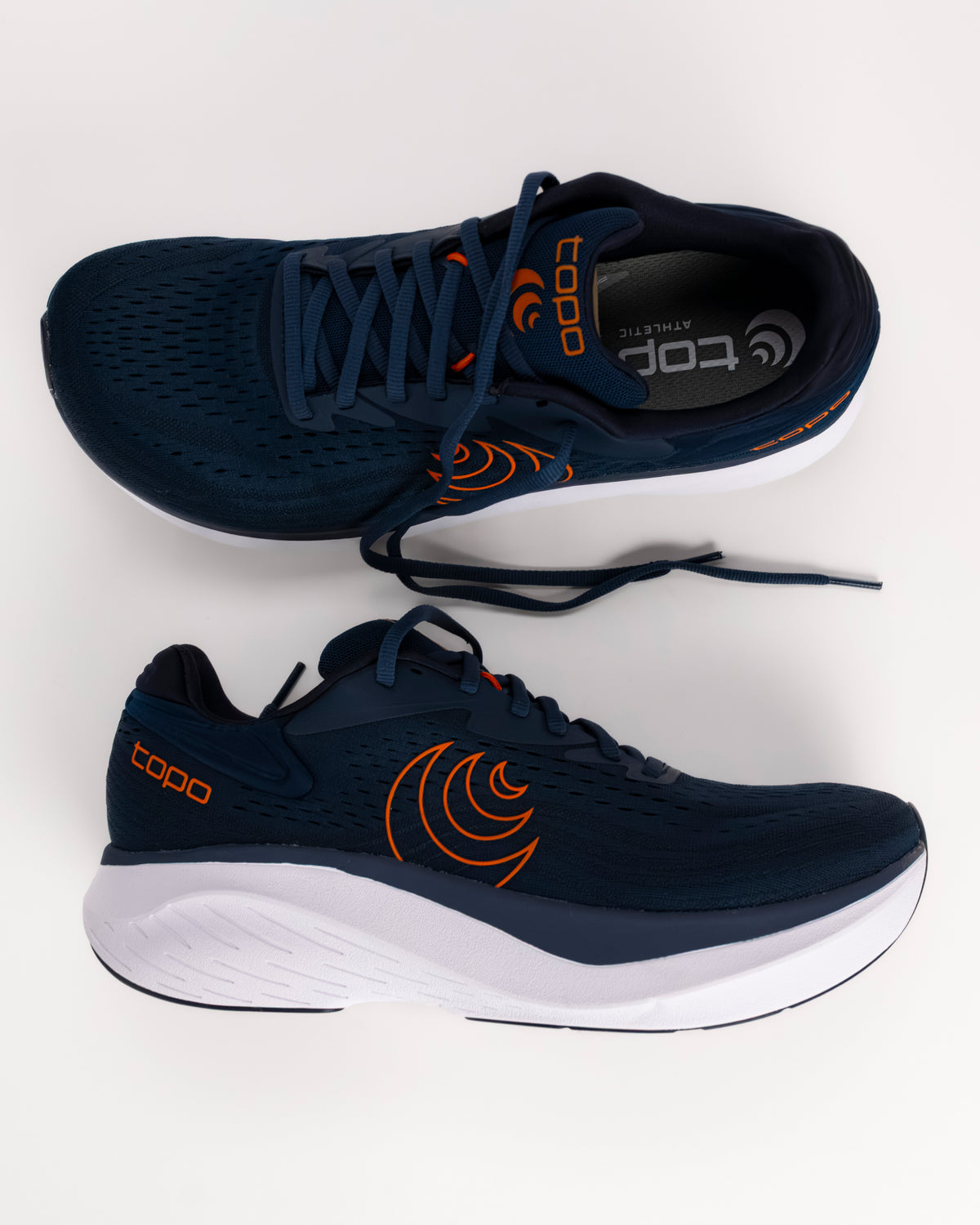 The Atmos 2 is the softest ride in the Topo lineup, built for those high-mileage days where comfort is the only thing that matters. This second-generation model features an even deeper bed of upgraded ZipFoam™, providing a plush, energetic feel that doesn't pack out over time. While many max-cushion shoes can feel clunky, the Atmos 2 uses a refined rocker geometry to keep your stride feeling smooth and fluid from heel-strike to toe-off.