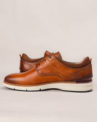 Side view of Pikolinos MANACOR men’s sneaker in brown leather