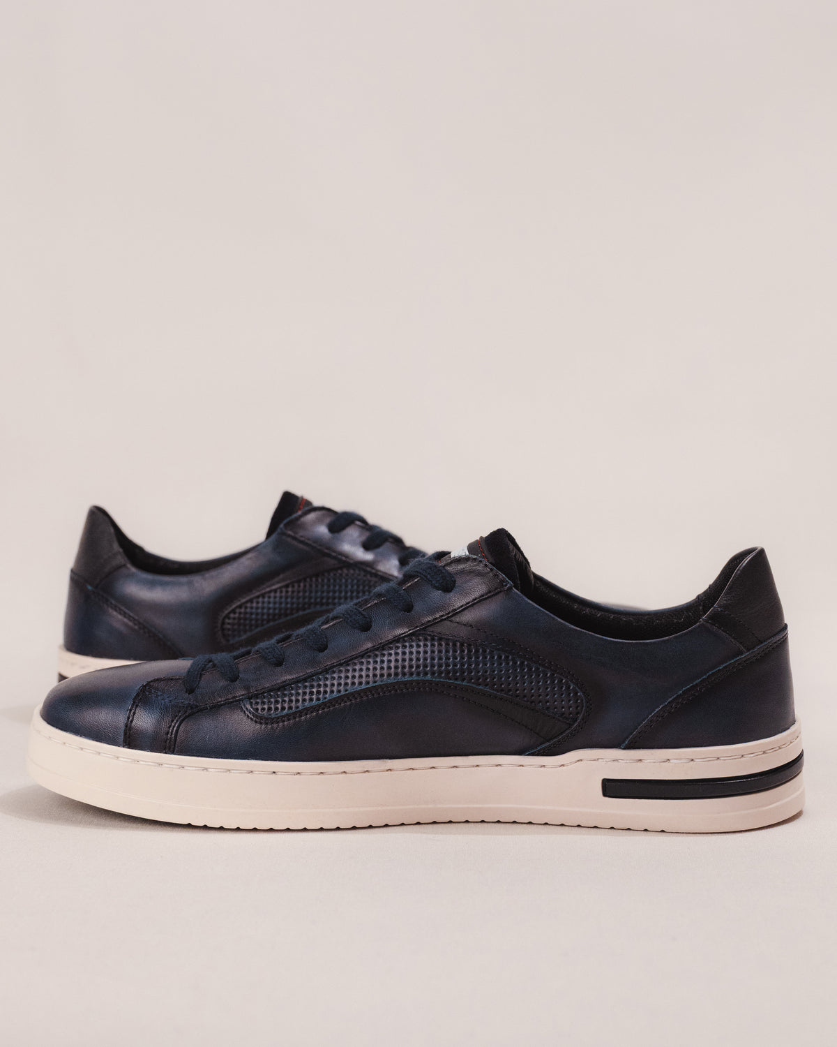 Pikolinos XATIVA Men’s Lace-Up Sneaker in Blue Calfskin Leather