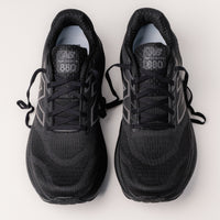 Top view of the Men's New Balance Fresh Foam X 880v15, M880K15 in Black