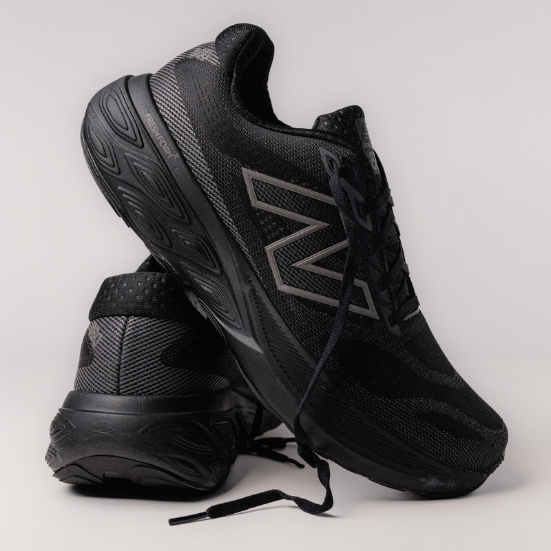 Detail view of the Men's New Balance Fresh Foam X 880v15 running shoe, M880K15 in Black