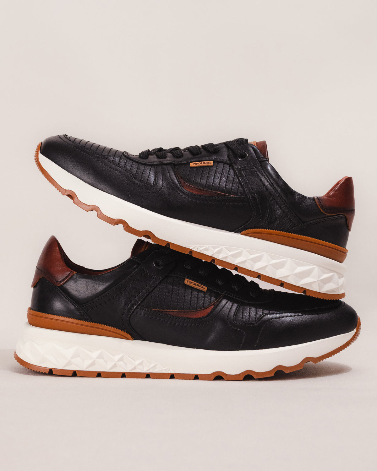 Pikolinos ARANDA Men’s Lace-Up Trainer in Black Calfskin Leather