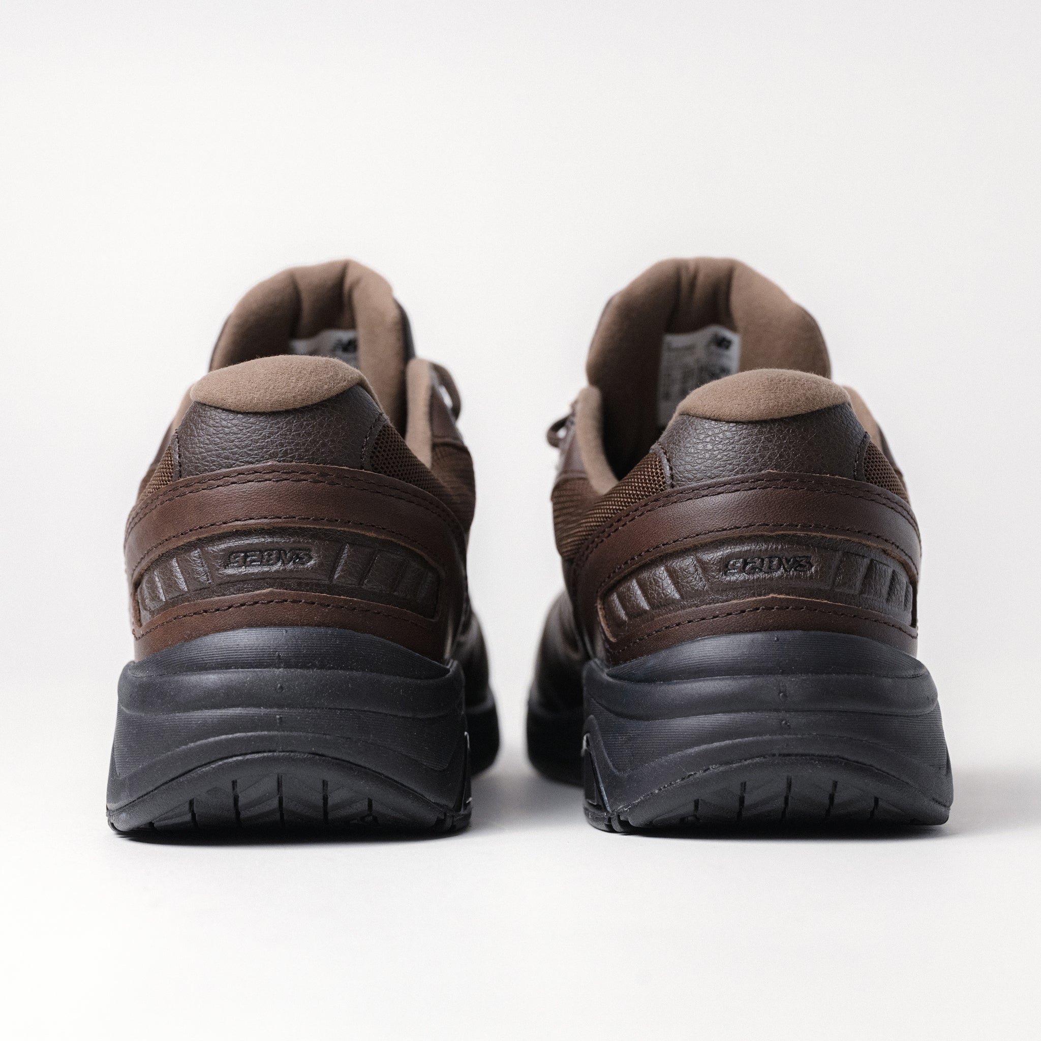 Men's New Balance 928 V3 Motion Control Walking Shoe in Brown