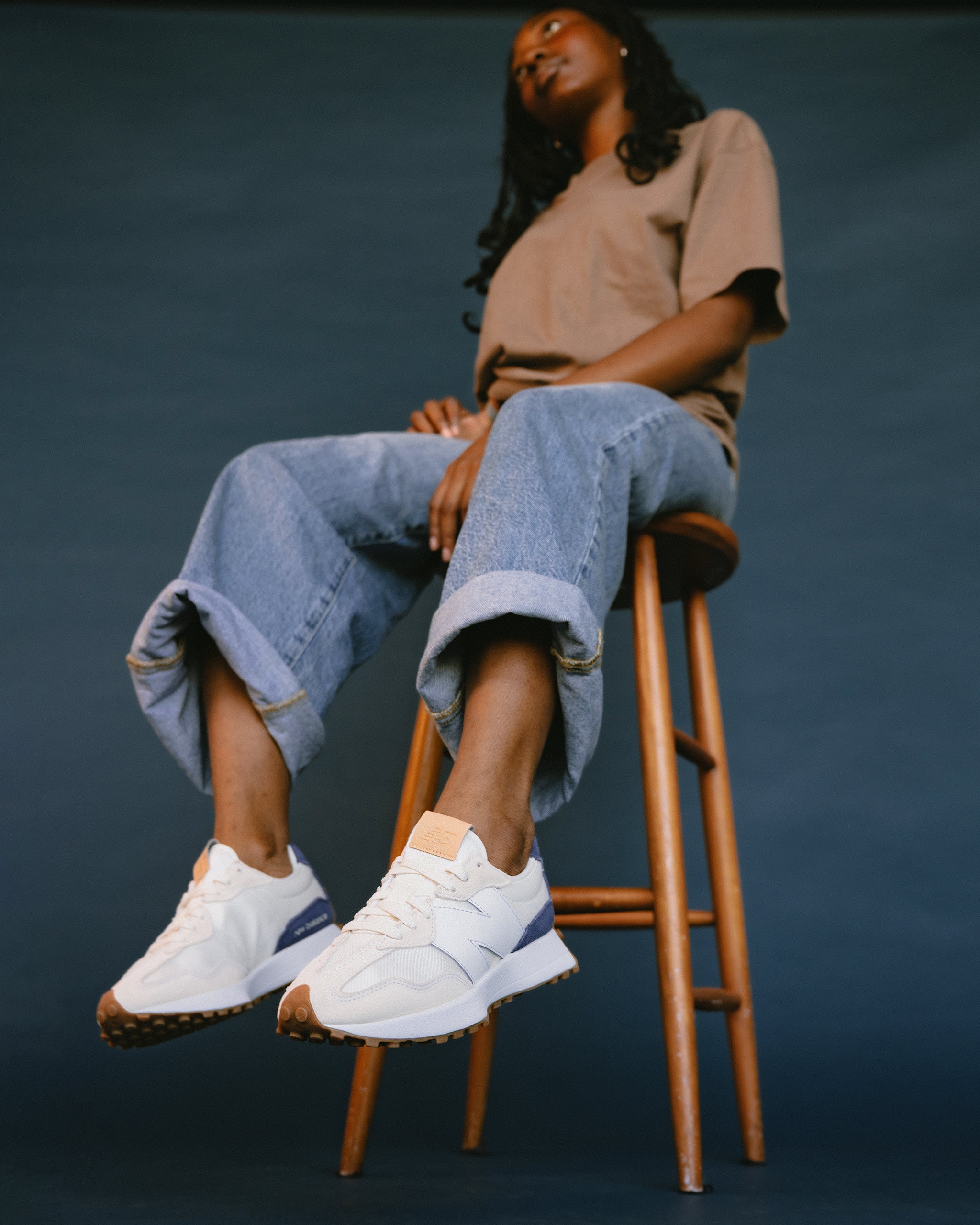 New Balance 327 V1 in Linen/White with Dream State – Plaza