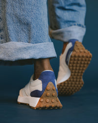 Iconic New Balance 327 V1 in Linen/White with Dream State WS327RD