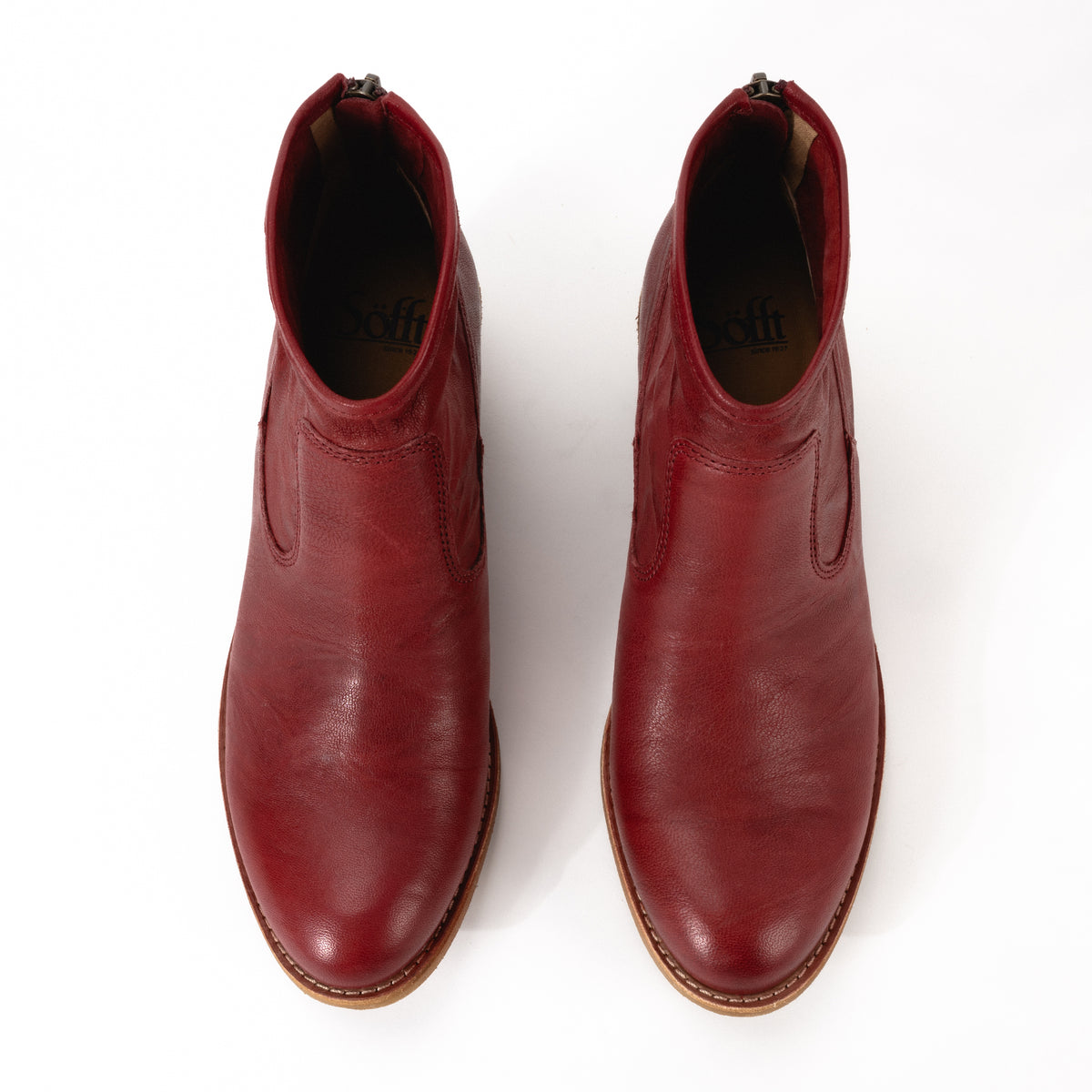 Overhead view of the Sofft Aisley bootie, highlighting the rounded toe shape crafted from high-quality Italian leather.