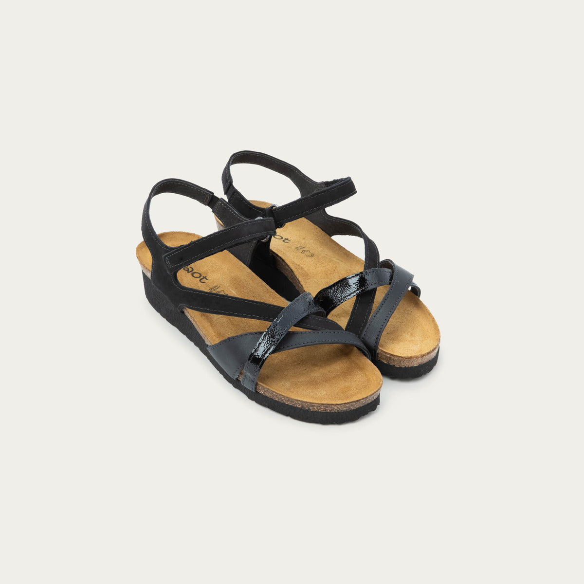 Women's Naot Sophia Sandal in Black Leather/Patent