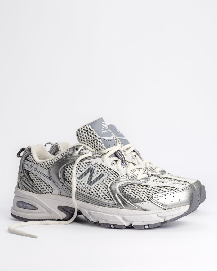 New Balance 530 v1 Sneaker in Grey Matter / Silver U530KLA