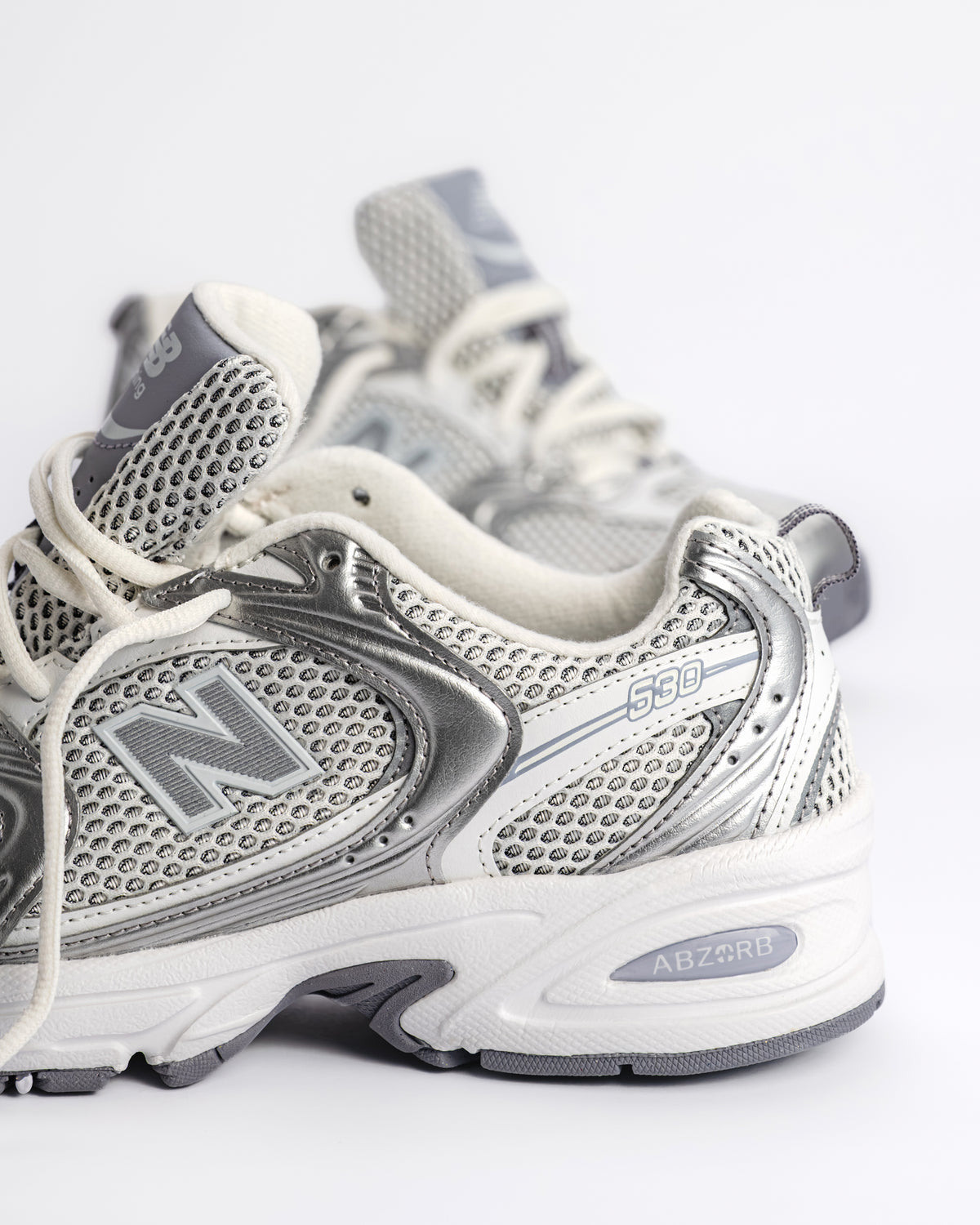 530 V1 - GREY MATTER - SUEDE/MESH