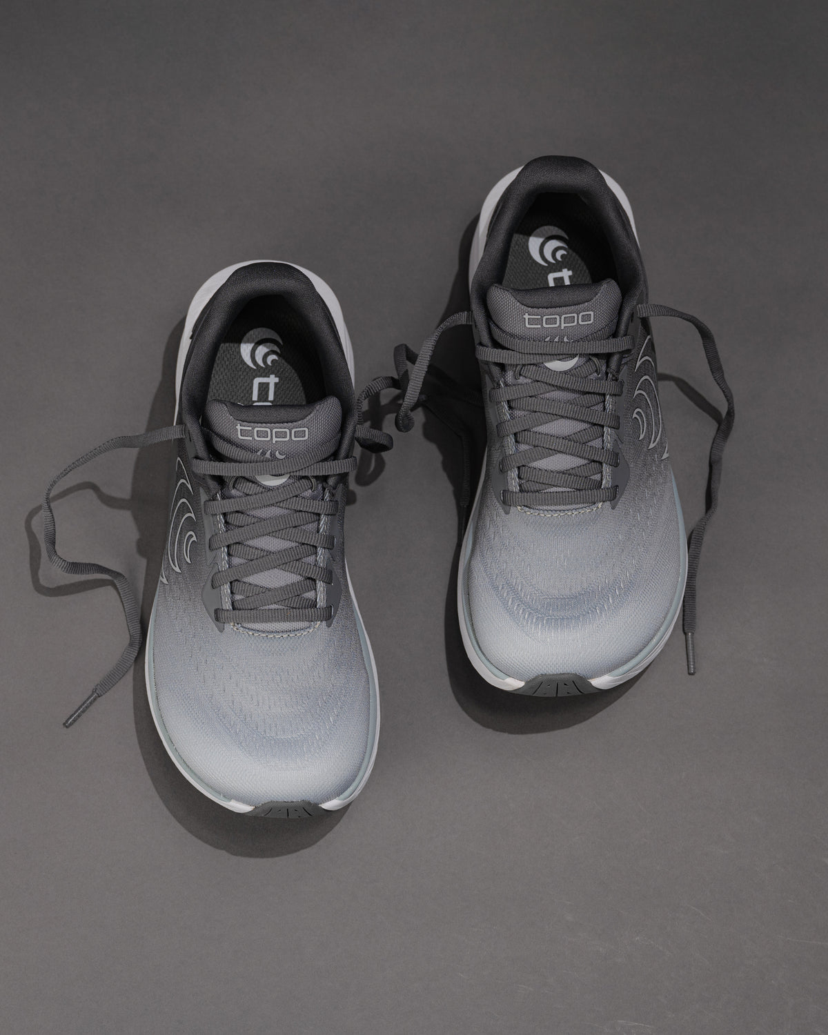 Women’s Topo Athletic Phantom 4 Road Running Shoe in Gray