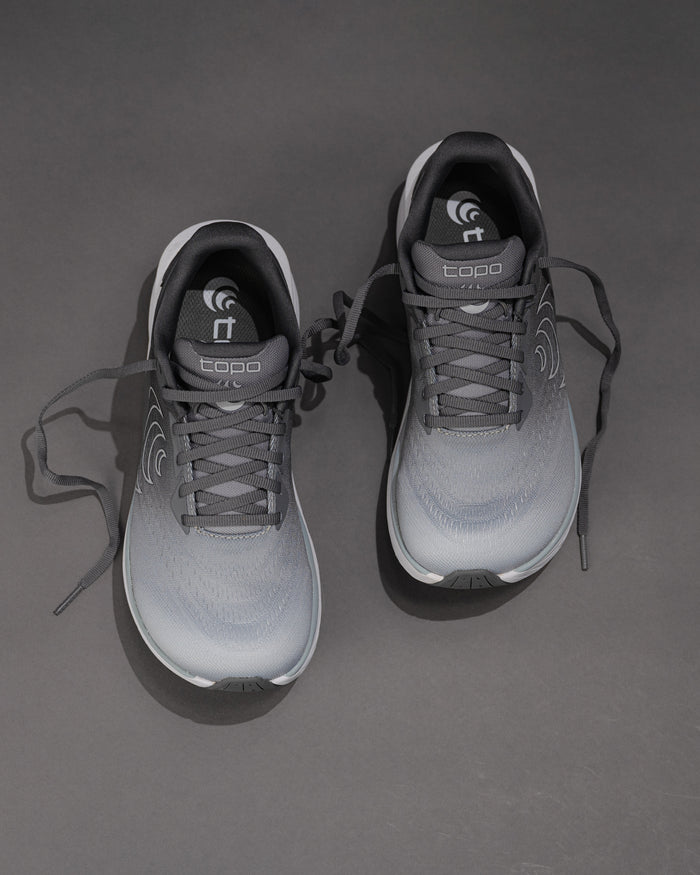 Women’s Topo Athletic Phantom 4 Road Running Shoe in Gray