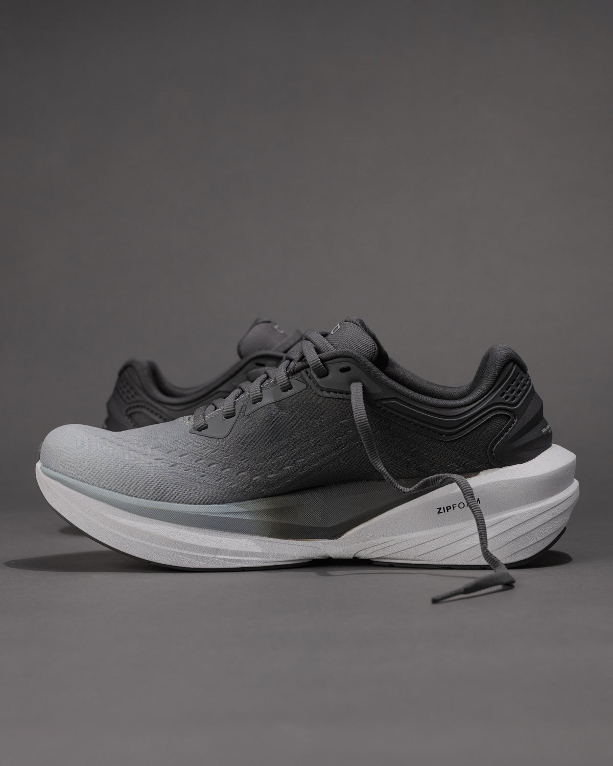 Women’s Topo Athletic Phantom 4 Road Running Shoe in Gray
