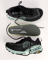 Designed with an anatomical focus, the Topo Vista features the signature roomy toe box that allows your feet to function naturally, providing better stability on uneven ground. To handle the grit of the trail, it’s equipped with a Vibram® Megagrip outsole featuring 4mm lugs for unparalleled traction on wet or loose surfaces. From the specialized FKT Insole that drains water quickly to the built-in gaiter attachments, every detail of this shoe is engineered for performance in demanding outdoor conditions.