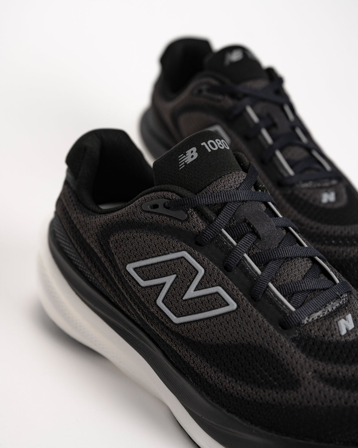 W-1080 V15 - BLACK - MESH