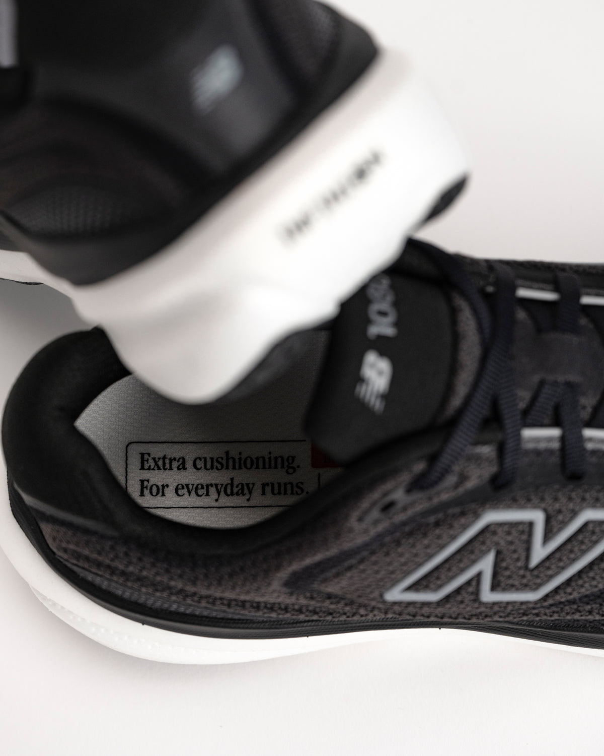 W-1080 V15 - BLACK - MESH