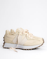 Iconic New Balance 327 V1 Sneaker in Linen / Angora - W327SUA
Tan