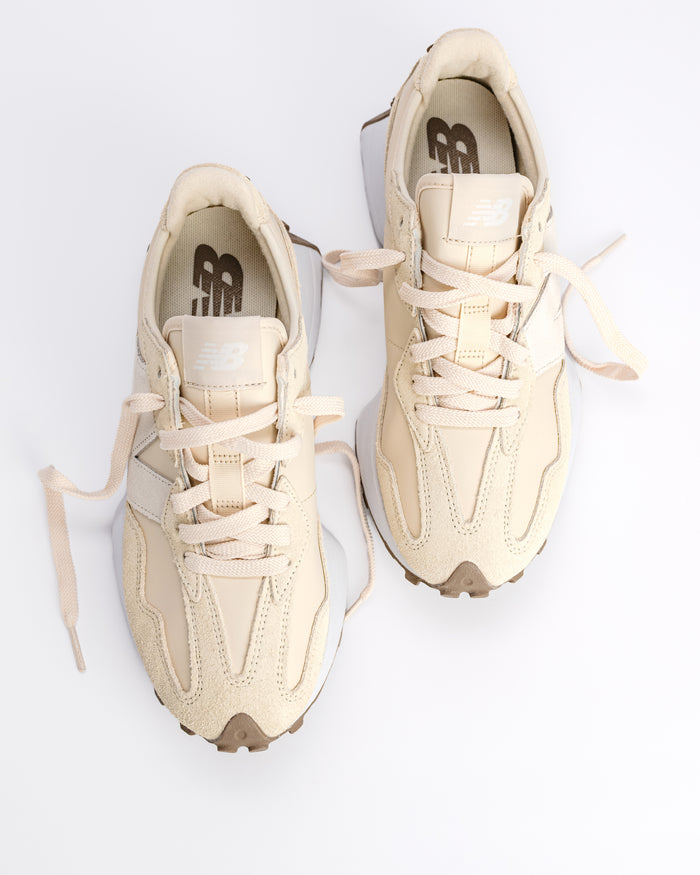 Iconic New Balance 327 V1 Sneaker in Linen / Angora - W327SUA
Tan