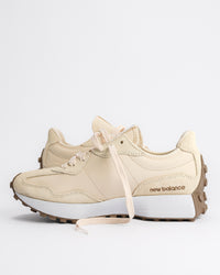 Iconic New Balance 327 V1 Sneaker in Linen / Angora - W327SUA
Tan