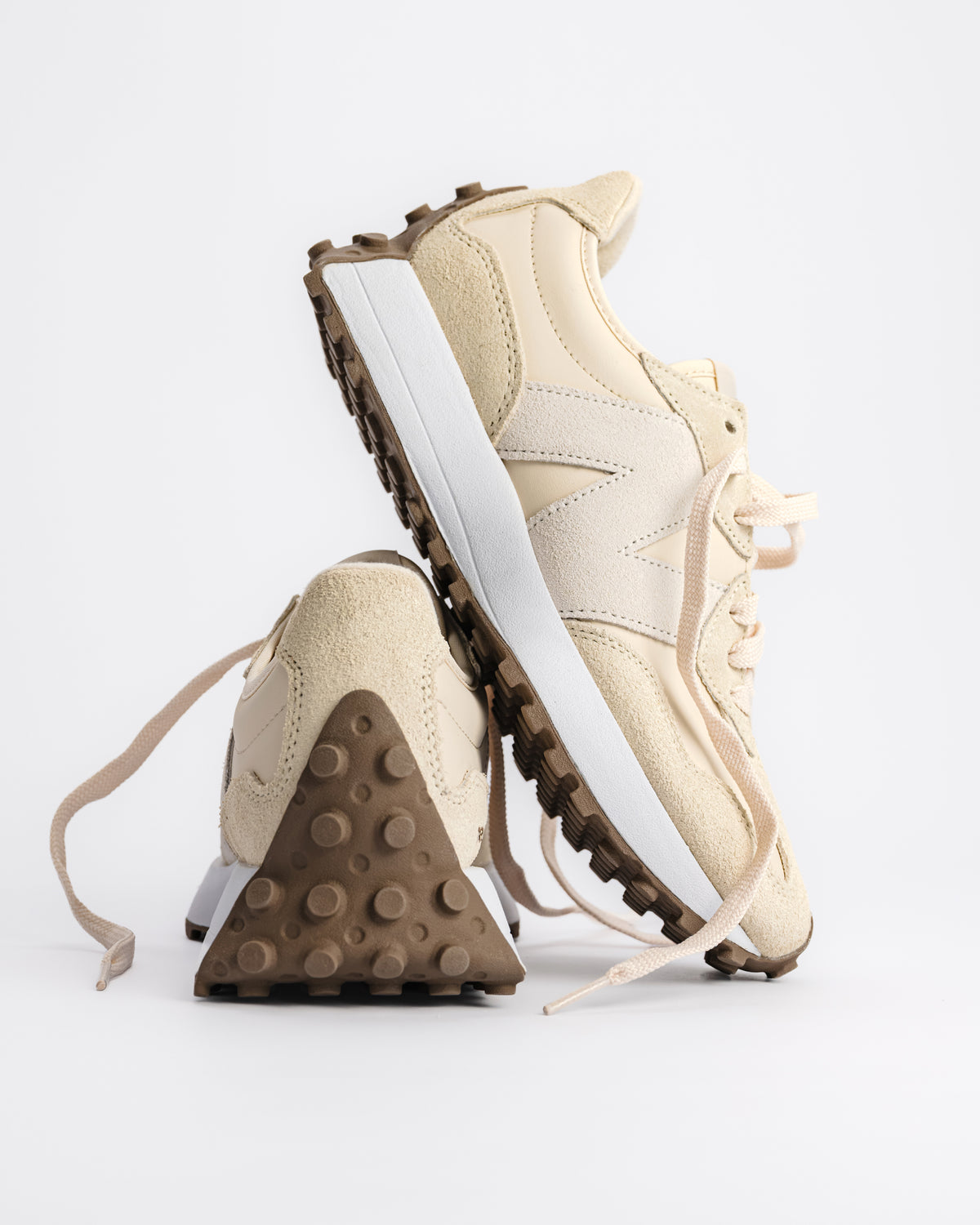 327 V1 - LINEN/ANGORA - SUEDE/MESH