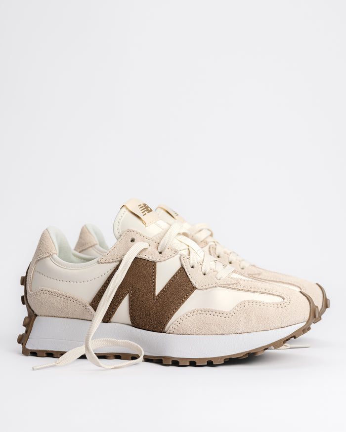 Iconic New Balance 327 V1 Sneaker in Linen / Mushroom