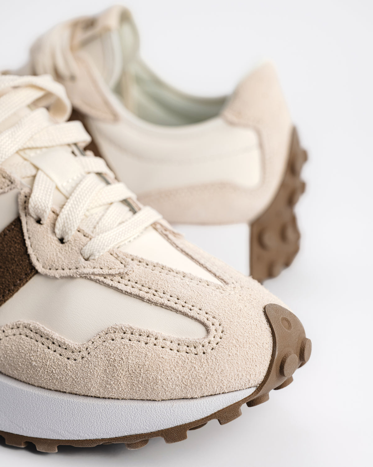 327 V1 - LINEN/MUSHROOM - SUEDE/MESH