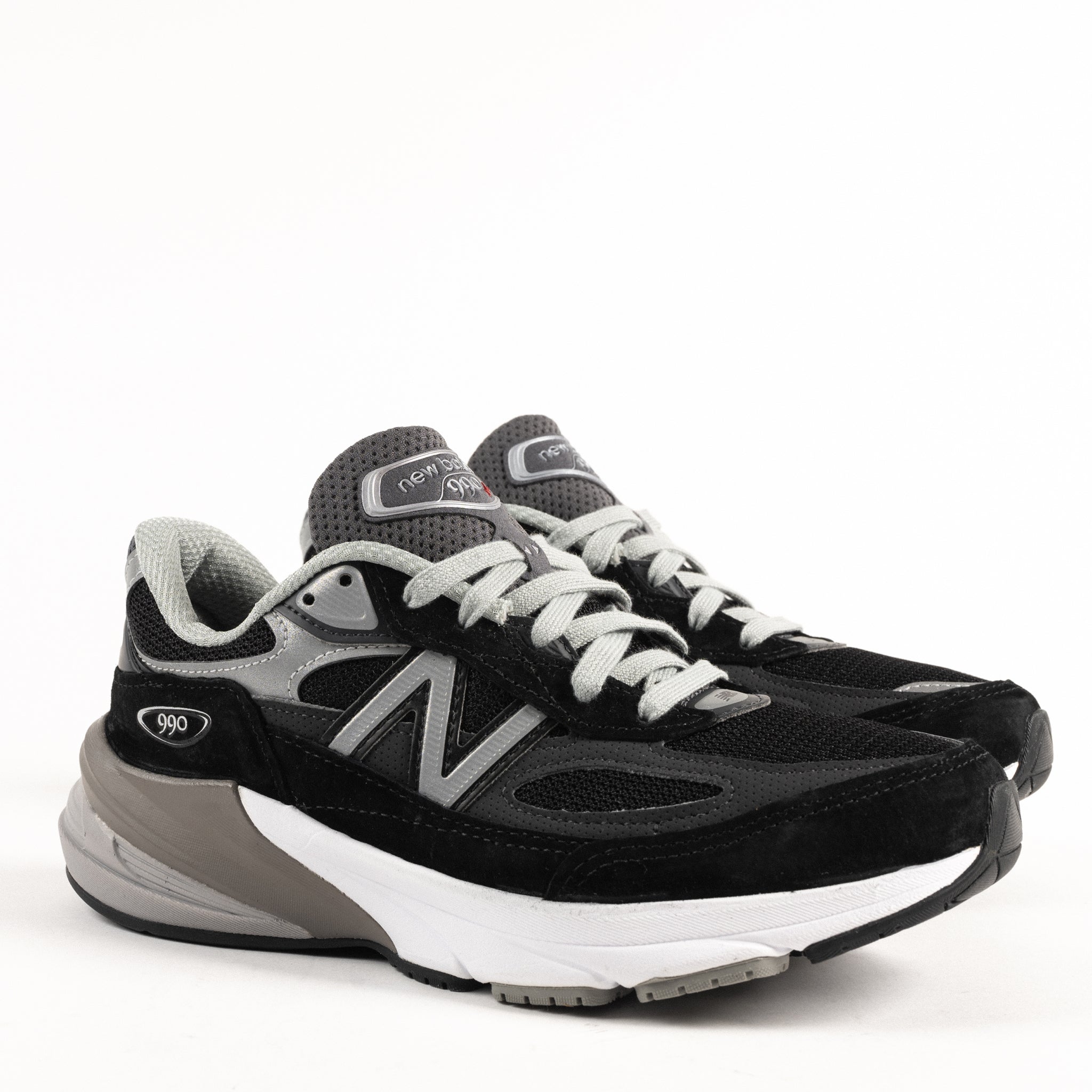 THE 990 V6 New Balance/Women's - BLACK - SUEDE – Plaza Shoe Store