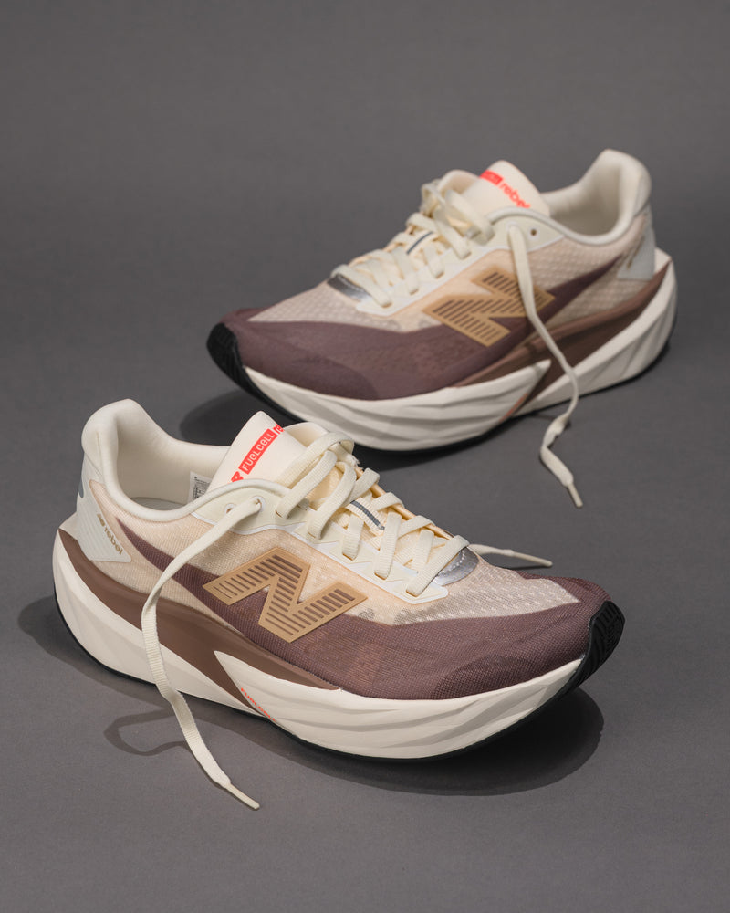 New Balance FuelCell Rebel v5 Sneaker – Angora / Earth Shadow / Sea Salt