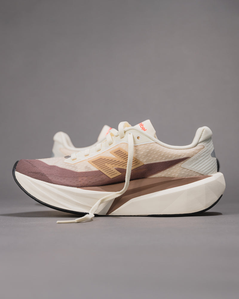 New Balance FuelCell Rebel v5 Sneaker – Angora / Earth Shadow / Sea Salt