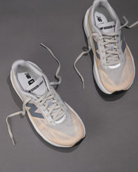 New Balance FuelCell Rebel v5 Sneaker – Linen / White