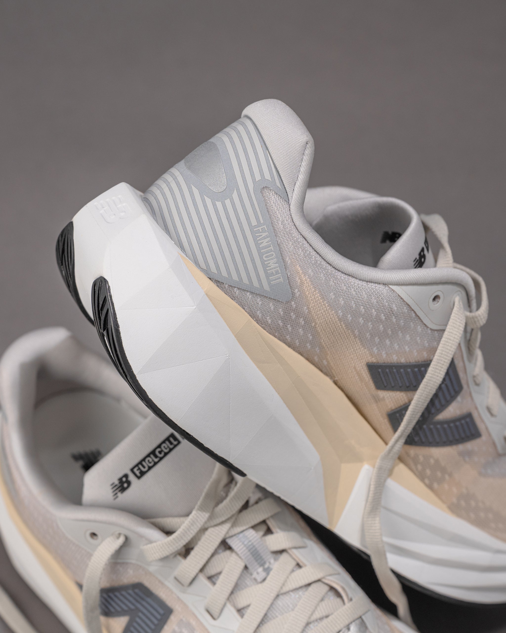 New Balance FuelCell Rebel v5 – Linen/White Ultra-lightweight